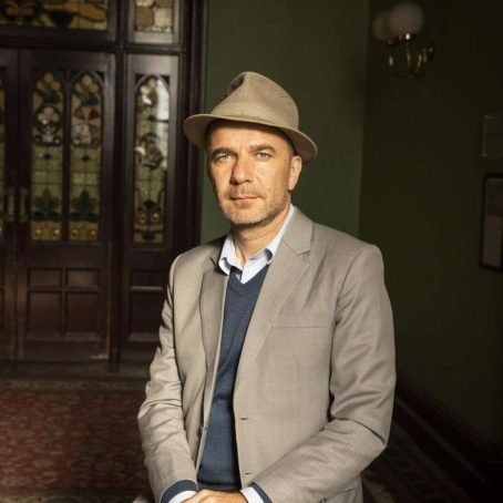 Alex-Landragin_Credit-Helga-Sawe